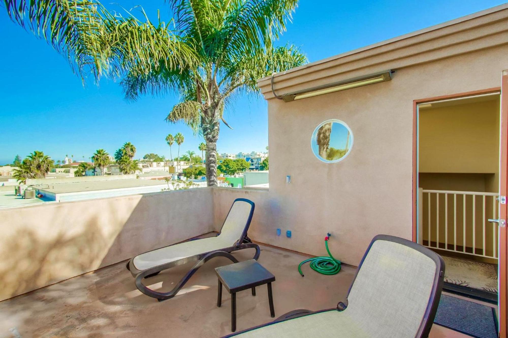 B5228 La Jolla Mar Holiday home